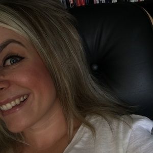 Meet your Posher, Isabella